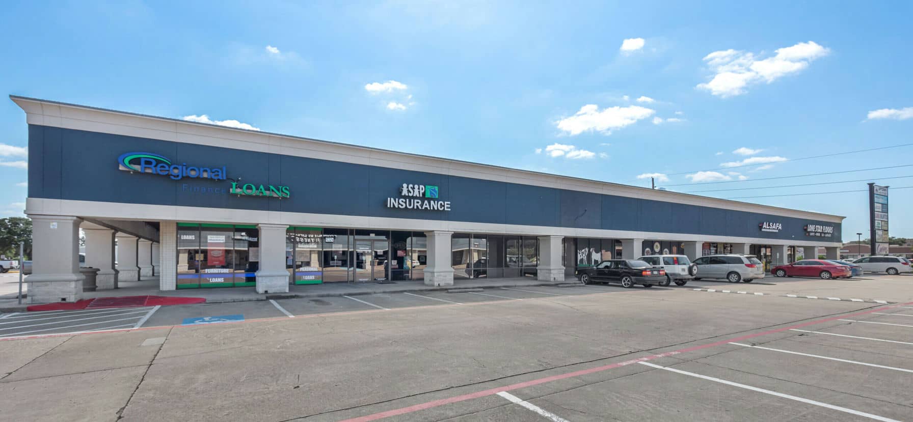 One Mason Plaza Shopping Center Banner Image