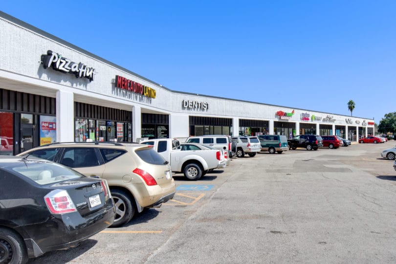 Fondren Road Plaza Shopping Center Gallery Image