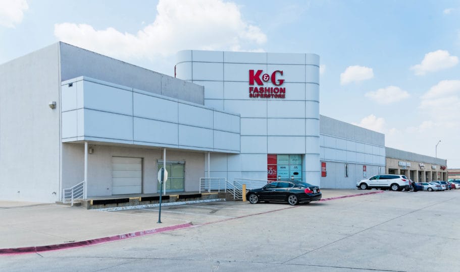 K&G Fashion Superstore Signs Long-term Lease at Hartman’s Cooper Street Plaza