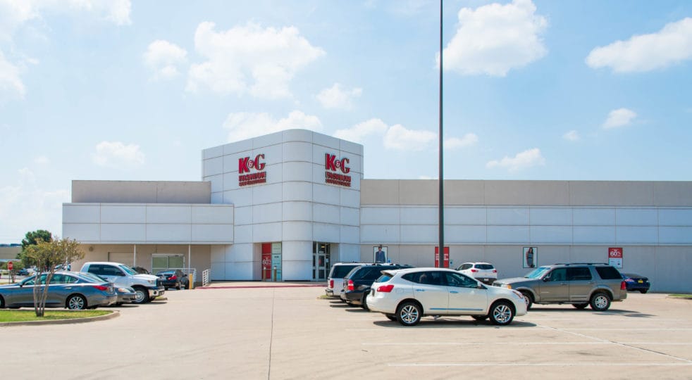 Cooper Street Plaza Shopping Center Gallery Image