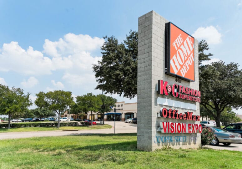 Cooper Street Plaza Shopping Center Gallery Image