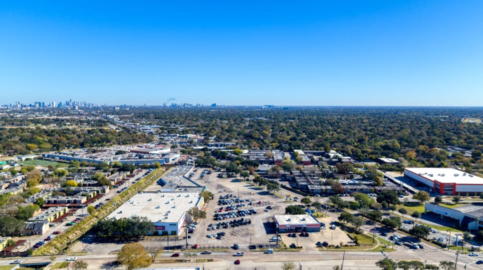Fondren Road Plaza Shopping Center Gallery Image