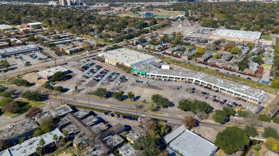 Fondren Road Plaza Shopping Center Gallery Image
