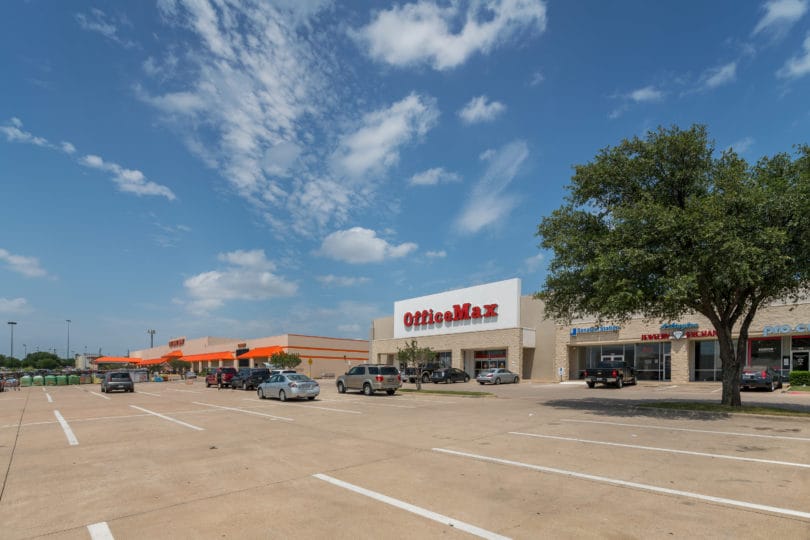 Cooper Street Plaza Shopping Center Gallery Image