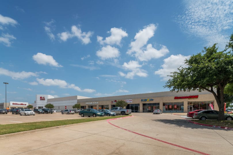 Cooper Street Plaza Shopping Center Gallery Image