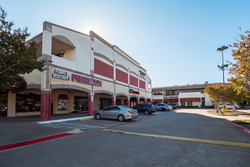 Promenade North Shopping Center Gallery Image
