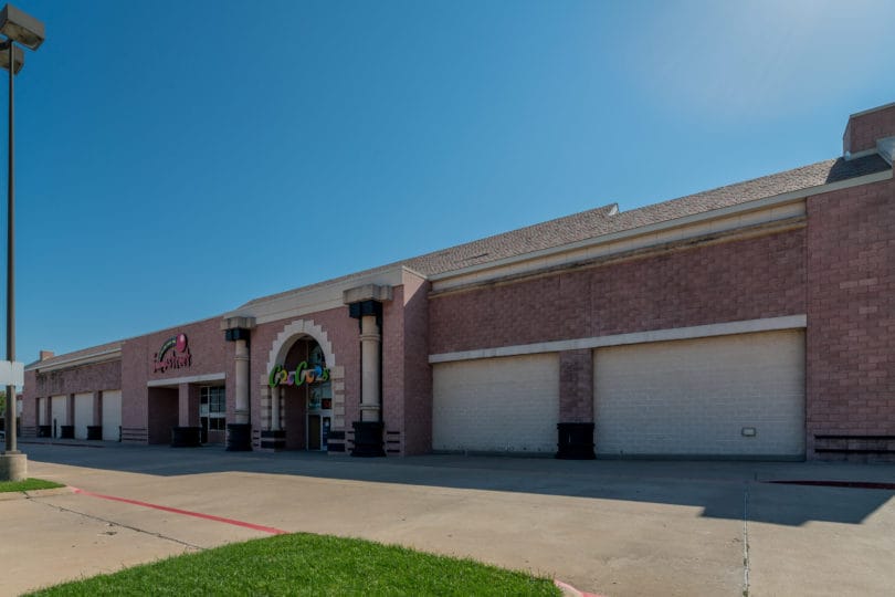 Prestonwood Park Shopping Center Gallery Image