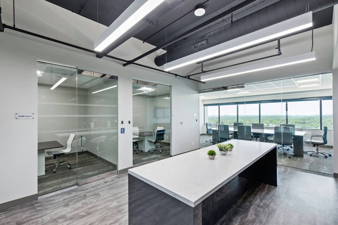 Office Hoteling A Guide to Hoteling Office Space Silver Star