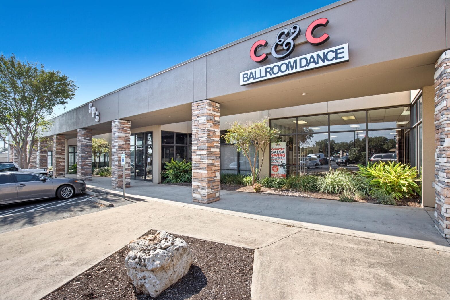 San Antonio Retail Space for Lease by Silver Star Properties